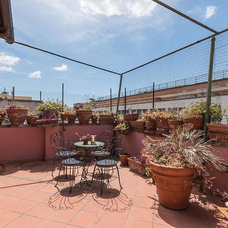 Colosseo Stylish Penthouse Рим Екстериор снимка